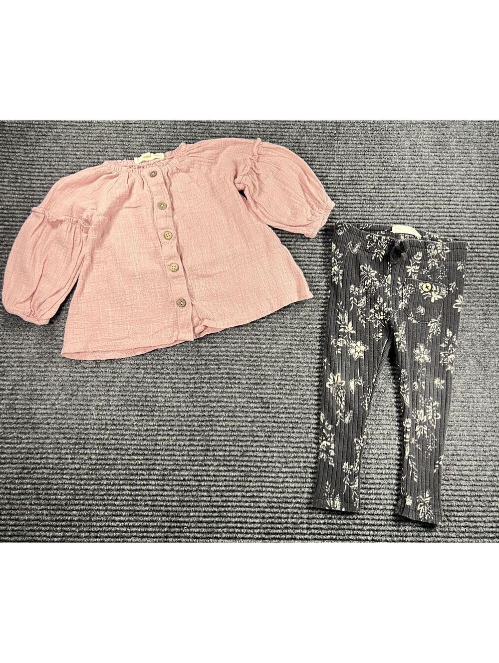 Jessica Simpson Baby Outfit 18M Pink Button-Up Top with Black Floral Leggings